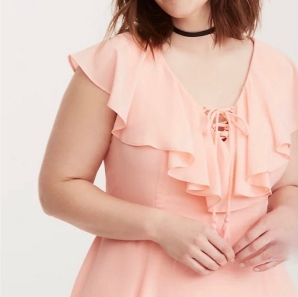 Torrid INSIDER CORAL LACE UP RUFFLE SLEEVELESS HI-LO MAXI DRESS - Picture 3 of 8